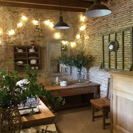 Des Souris Dans Le Grenier Apartmán *